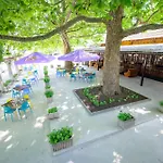 Ξενοδοχείο International House Of Journalists 3*