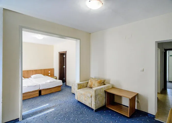 International House Of Journalists 3* גולדן סנדס