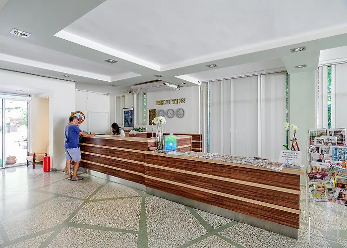 International House Of Journalists גולדן סנדס